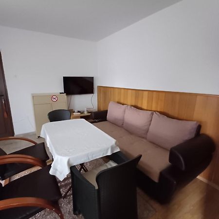 Apartments Lela Бихач Экстерьер фото