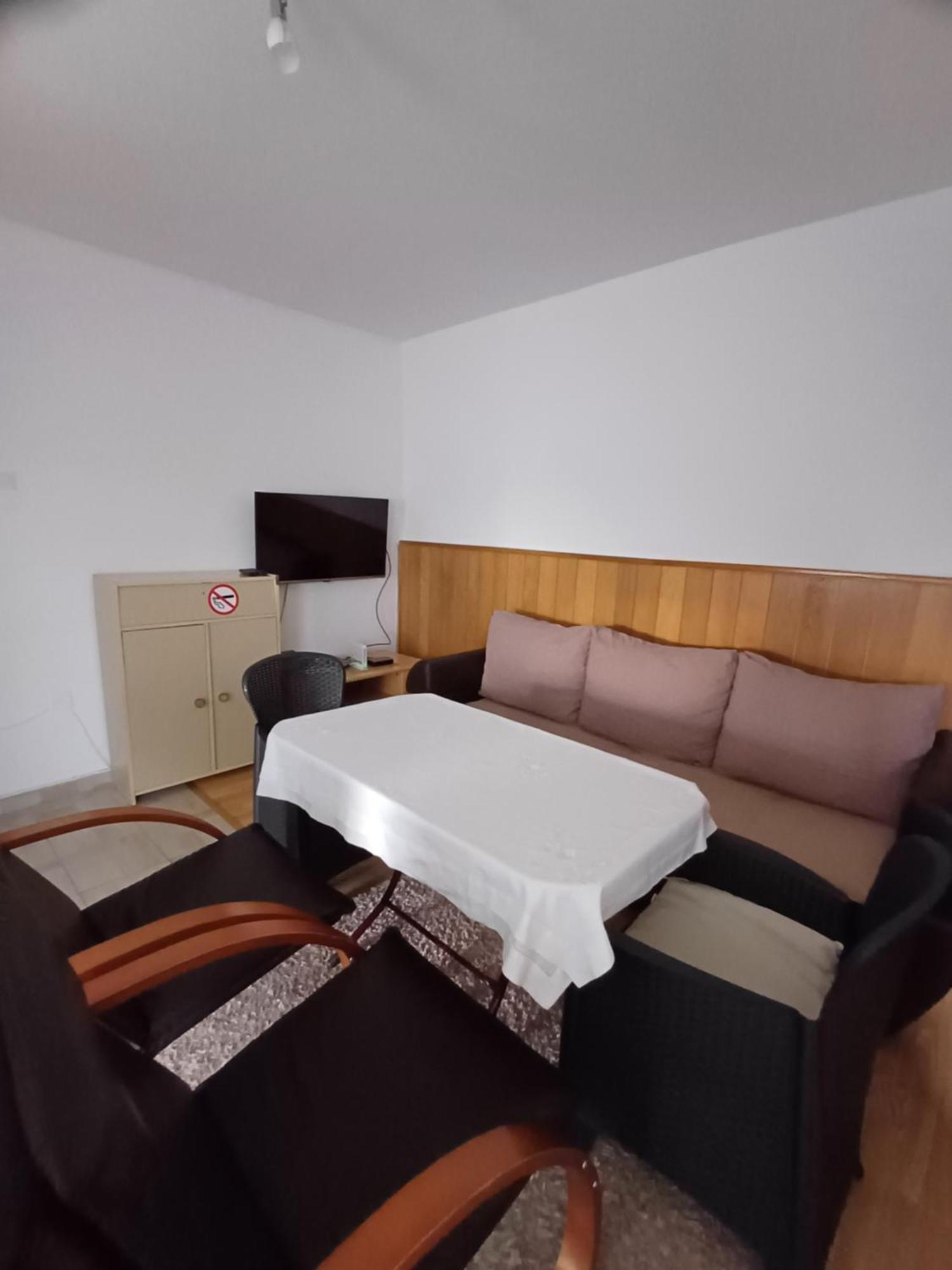 Apartments Lela Бихач Экстерьер фото